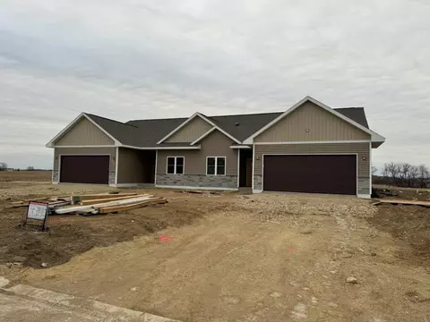 533 S 7th St, Evansville, WI 53536