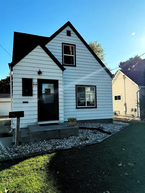 409 Haskell St, Beaver Dam, WI 53916