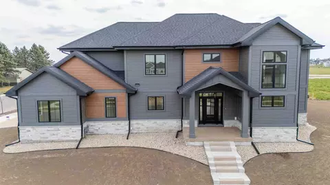 904 Westbridge Ct, Waunakee, WI 53597
