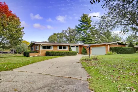 6518 Chestnut Dr, Windsor, WI 53598