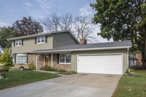 1148 Buena Vista Dr, Sun Prairie, WI 53590