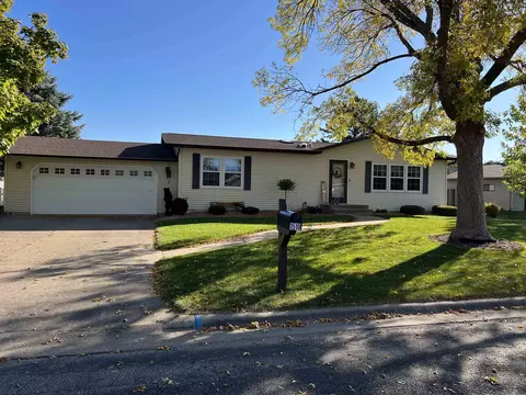 1510 S 13th St, Prairie Du Chien, WI 53821