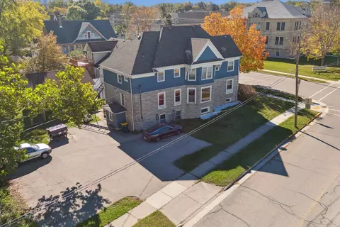 110 W Rollin St, Edgerton, WI 53534