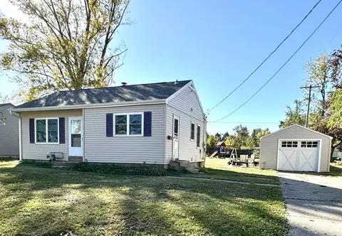 407 Kellogg Ave, Janesville, WI 53546
