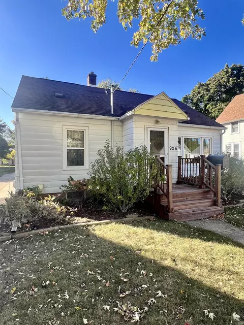 926 Cleveland St, Beloit, WI 53511
