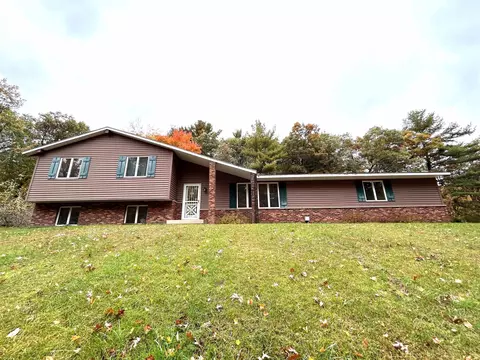 9621 Endicott Rd, Tomah, WI 54660