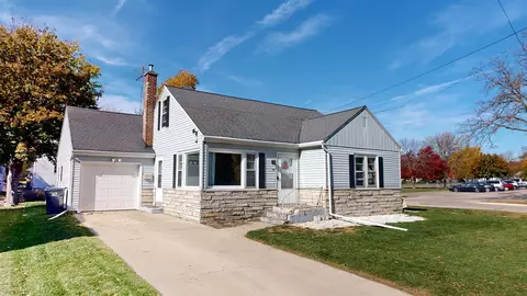 313 Shirley St, Fort Atkinson, WI 53538