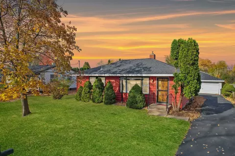 3830 Ridgeway Ave, Madison, WI 53704