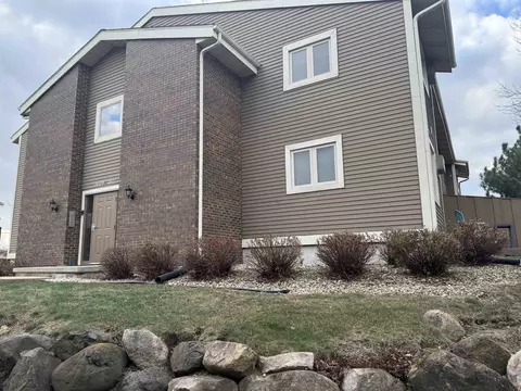 1609 Mckenna Blvd, Madison, WI 53711