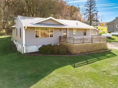 s6220 Wisconsin 154, Hillpoint, WI 53937