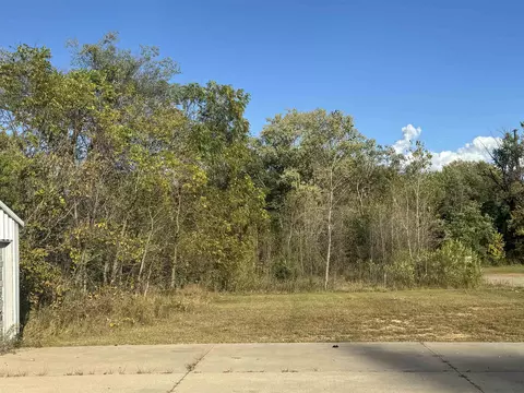 30 Ac Lincoln St, Mauston, WI 53948
