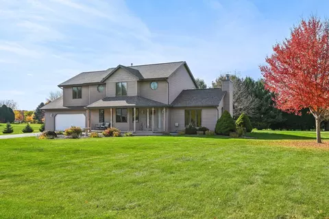 5837 N Violet View Dr, Milton, WI 53563