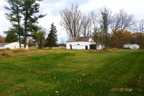 316 N Main St, Westfield, WI 53964