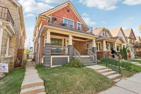 1641 S 61st St, West Allis, WI 53214