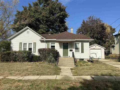 1203 Bushnell St, Beloit, WI 53511