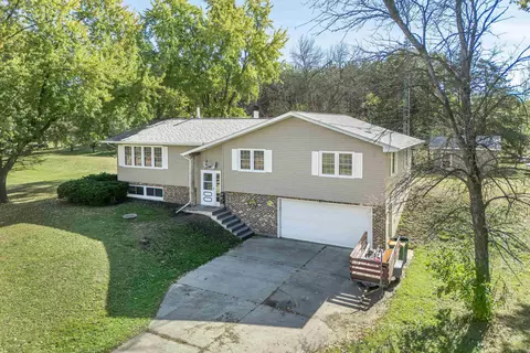 n8759 Landing Road, Berlin, WI 54923