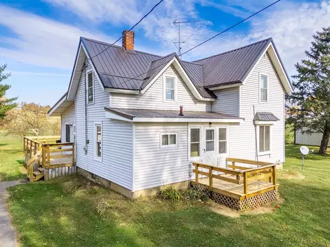 e4120 Village Road, Hillpoint, WI 53937