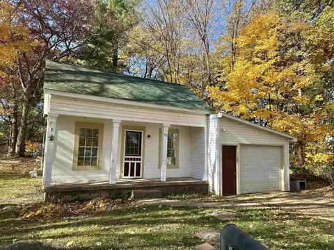 575 Oak St, Scandinavia, WI 54977