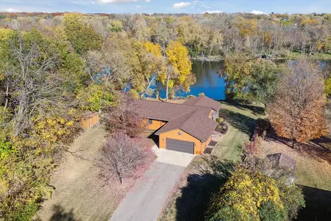 6513 S Edgewater Dr, Beloit, WI 53511
