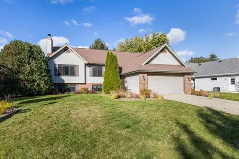 948 Katherine Dr, Sun Prairie, WI 53590