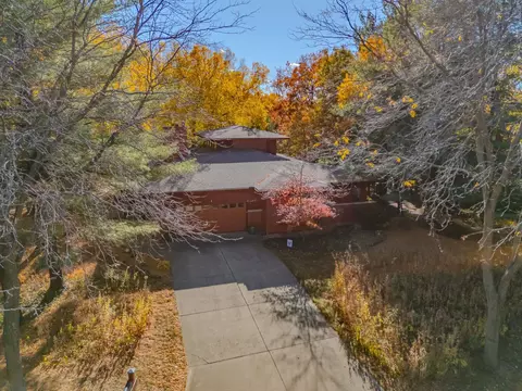 11 Pinehurst Cir, Madison, WI 53717