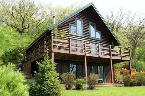 w9120 Sawmill Road, Blanchardville, WI 53516