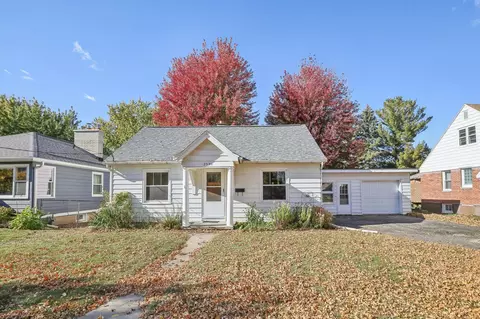 2528 Hoard St, Madison, WI 53704