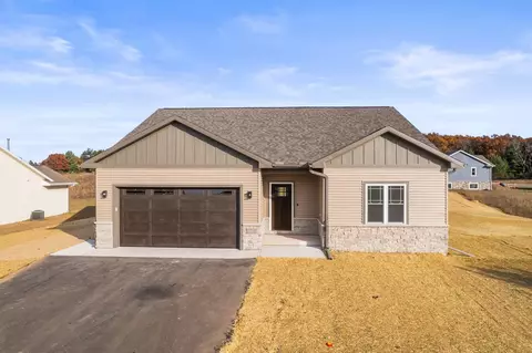 1710 9th Ave, Wisconsin Dells, WI 53965