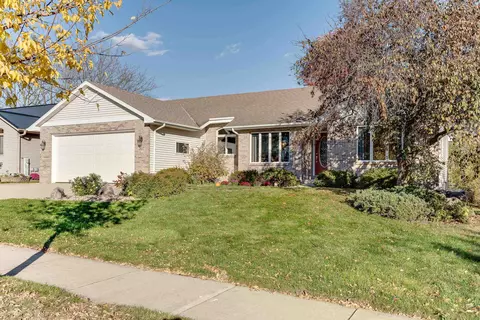 1817 Tarragon Dr, Madison, WI 53716