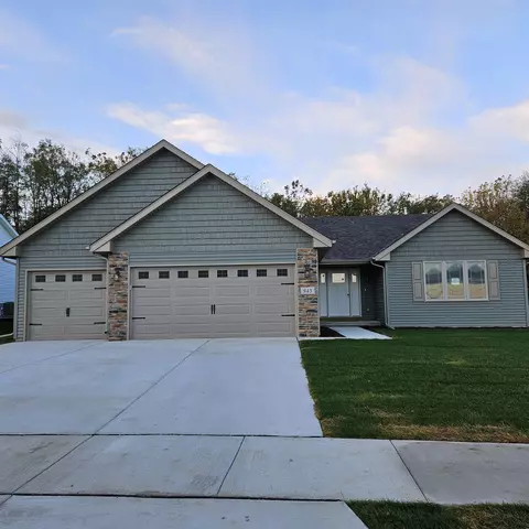 943 Harsevoort Way, Clinton, WI 53525