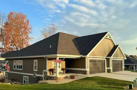 6732 Bellflower Pointe Dr, Deforest, WI 53532