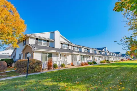2534 Liberty Ln #3, Janesville, WI 53545