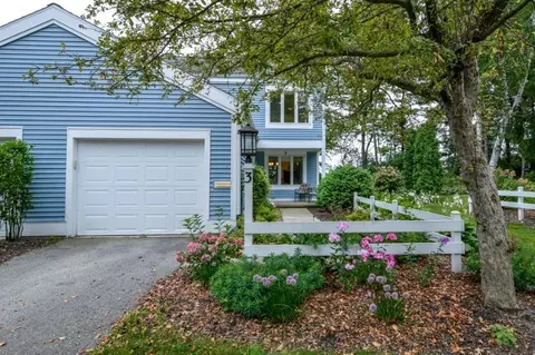 3 Mountain Ash Trl, Madison, WI 53717