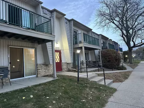 2432 Independence Ln #204, Madison, WI 53704
