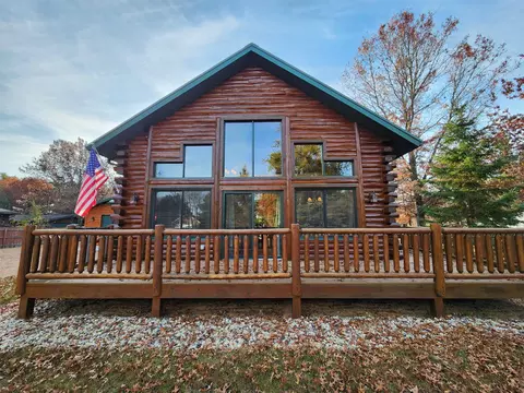 825 Manchester Ct, Nekoosa, WI 54457