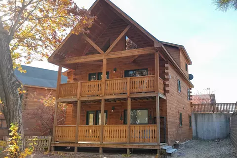 331 Hilltop Ct, Warrens, WI 54666
