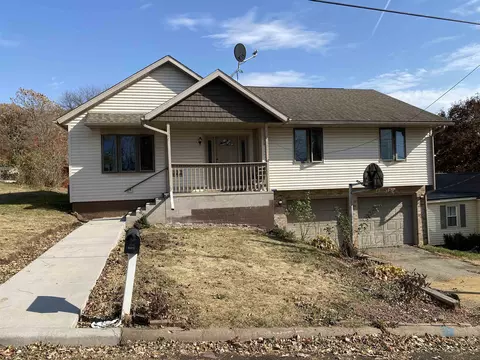 409 N Broad St, Argyle, WI 53504