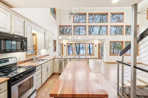n2366 Rausch Road, Lodi, WI 53555