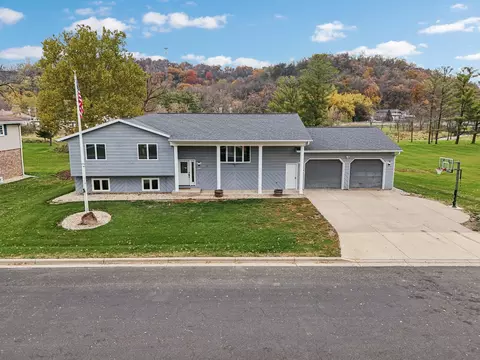 1514 Riverview Dr, Black Earth, WI 53515