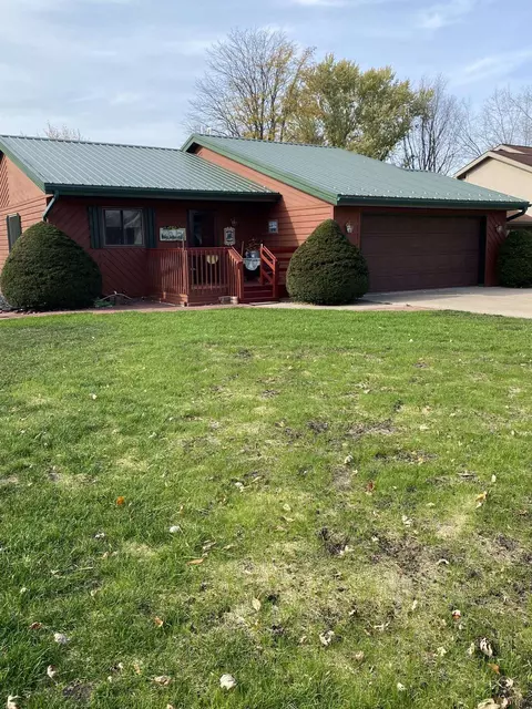 1421 Grant St, Tomah, WI 54660