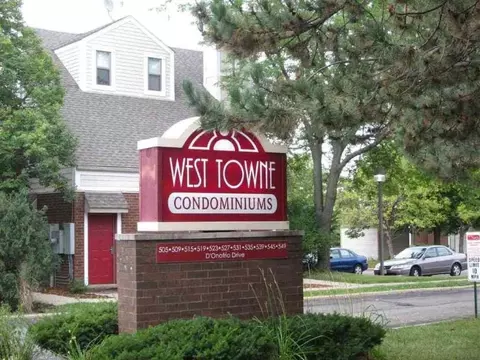 523 Donofrio Dr #5, Madison, WI 53719
