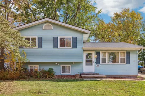 1004 Lewellen St, Marshall, WI 53559