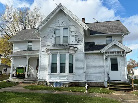 206 S 206 12 S Drummond St, Waupun, WI 53963