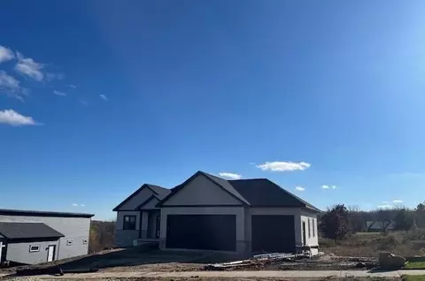 654 Ridge View Ln, Oregon, WI 53575