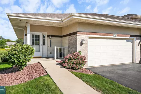 732 Clardell Dr #732, Sun Prairie, WI 53590