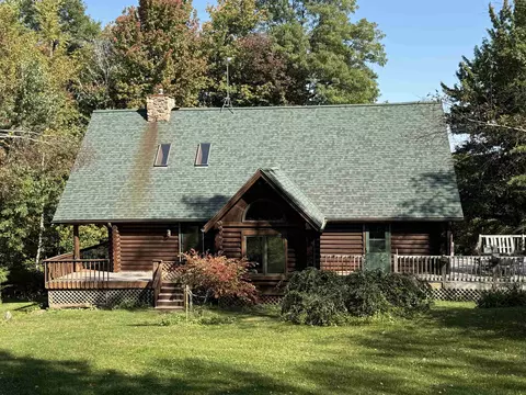 e9205 Wisconsin 136, North Freedom, WI 53951