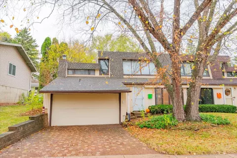 6320 Offshore Dr, Madison, WI 53705