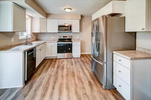 4609 Kennedy Rd, Madison, WI 53704