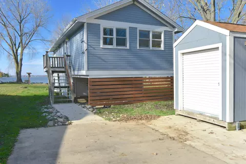 w7671 Lamp Road, Fort Atkinson, WI 53538