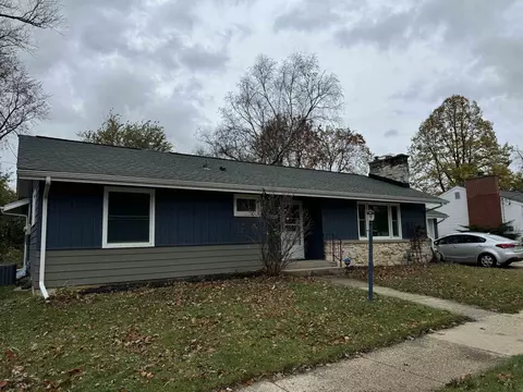 1015 N Ringold St, Janesville, WI 53545